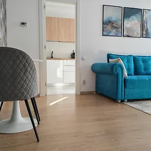 verificați disponibilitatea